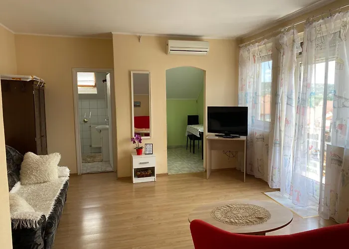 Friends Villa Apartments